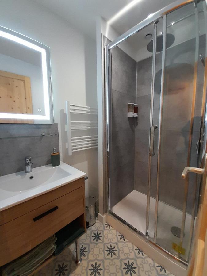 La Pause Sous Le Pin B&B Chambres D'Hotes Capestang Exterior photo