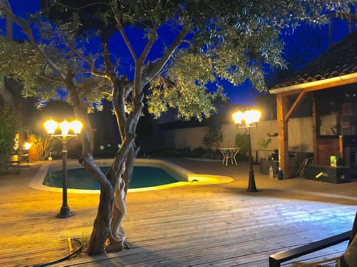 La Pause Sous Le Pin B&B Chambres D'Hotes Capestang Exterior photo
